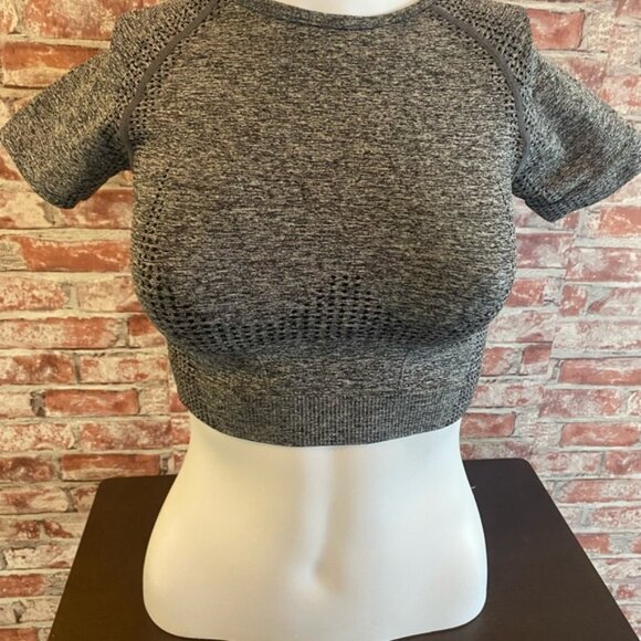 10 - Piece MASSIVE YOGAWEAR BUNDLE! - NWT - Picture 6 of 7